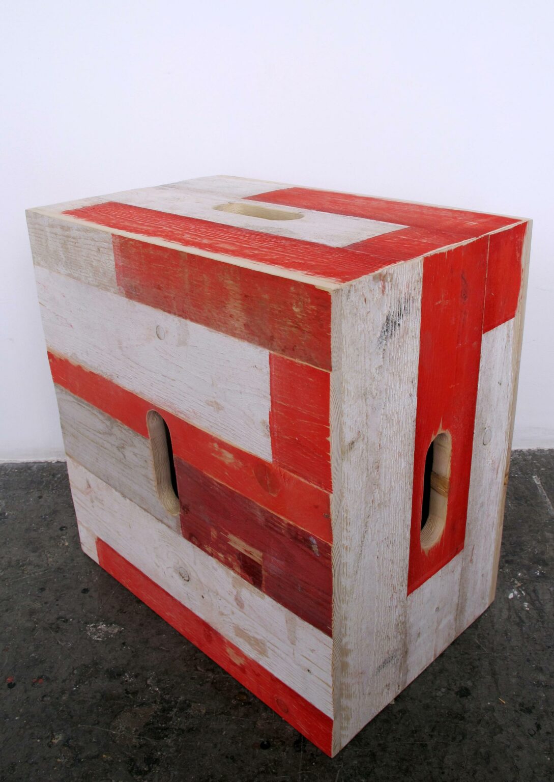 Tabourets Cabanon / Le Corbusier - Ovidiu Anton 