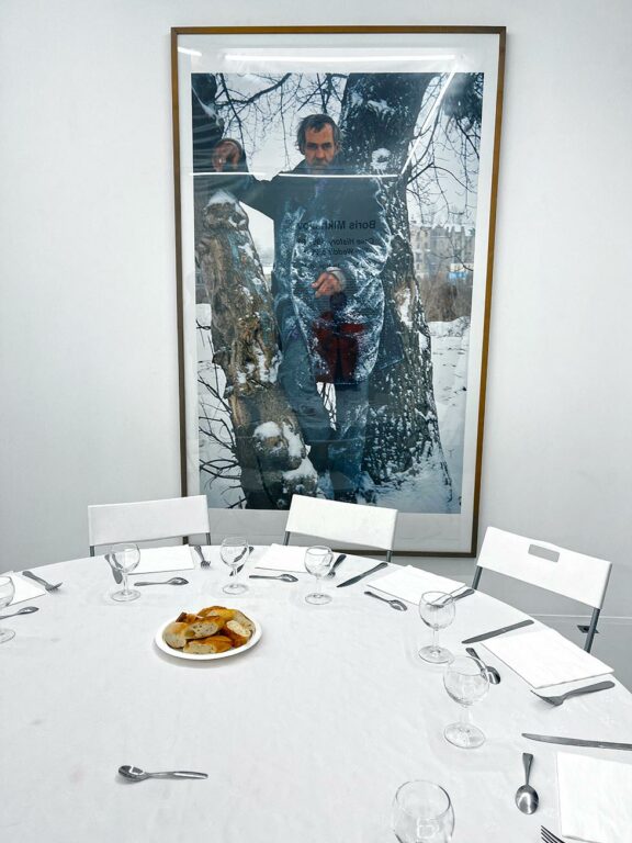 Boris Mikhailov dinner at Suzanne Tarasieve’s, Paris 2022 - Juergen Teller 