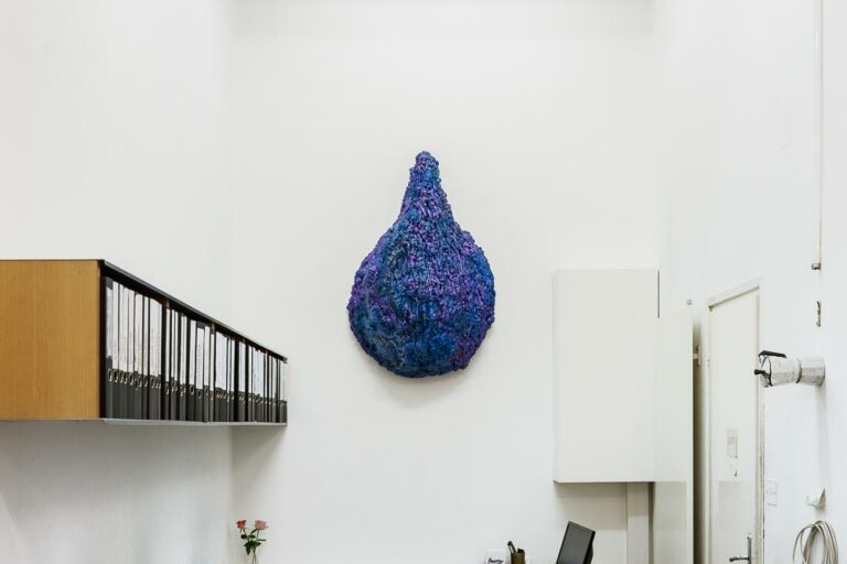 Drop (blue) - Maruša Sagadin 