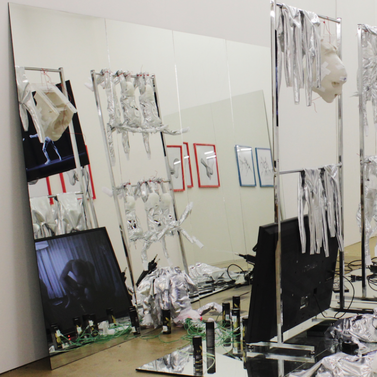 KOENIG2 by_robbygreif @ Art Rotterdam 2020 | Felix BURGER - Felix Burger 