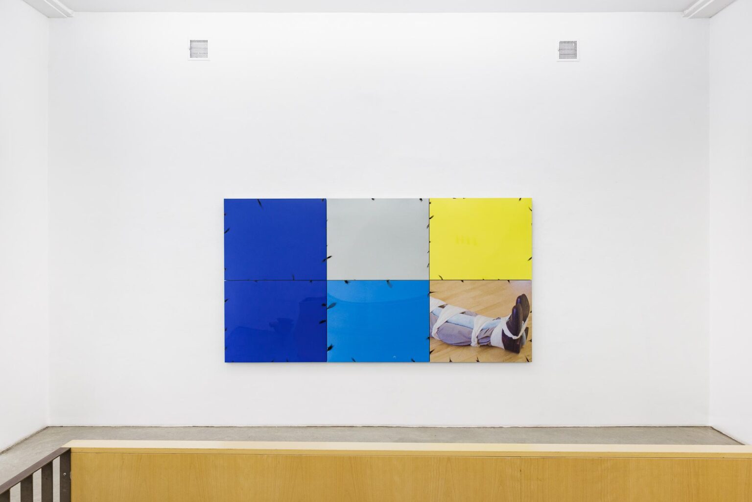 Exhibition view Sofia HULTÉN & Thilo JENSSEN | UPPERS AND DOWNERS, Christine König Galerie, Vienna 2022, Photo: Manuel Carreon Lopez - Thilo Jenssen 