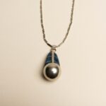 Enthusiastic Approval, Heike Schmitz-EsserHeike Schmitz-Esserjakob-bengel-art-deco-necklace-blue-galalith-1930s
