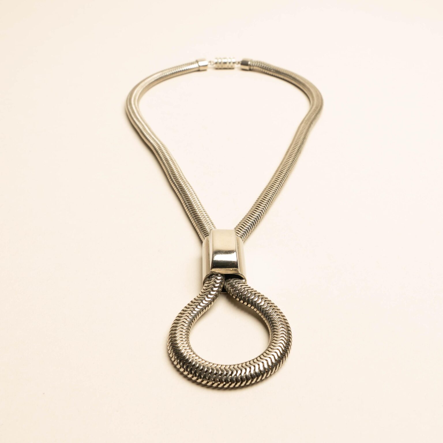 Halskette, Werksentwurf Jakob Bengel, Idar-Oberstein, Deutschland | 1932 - Jakob Bengel Enthusiastic Approval, Heike Schmitz-Esser, Heike Schmitz-Esser, jakob-bengel-art-deco-necklace-1930s