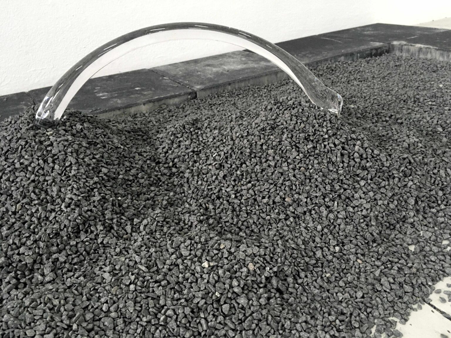 Glass Bow 2 - Gabriela Kobus 