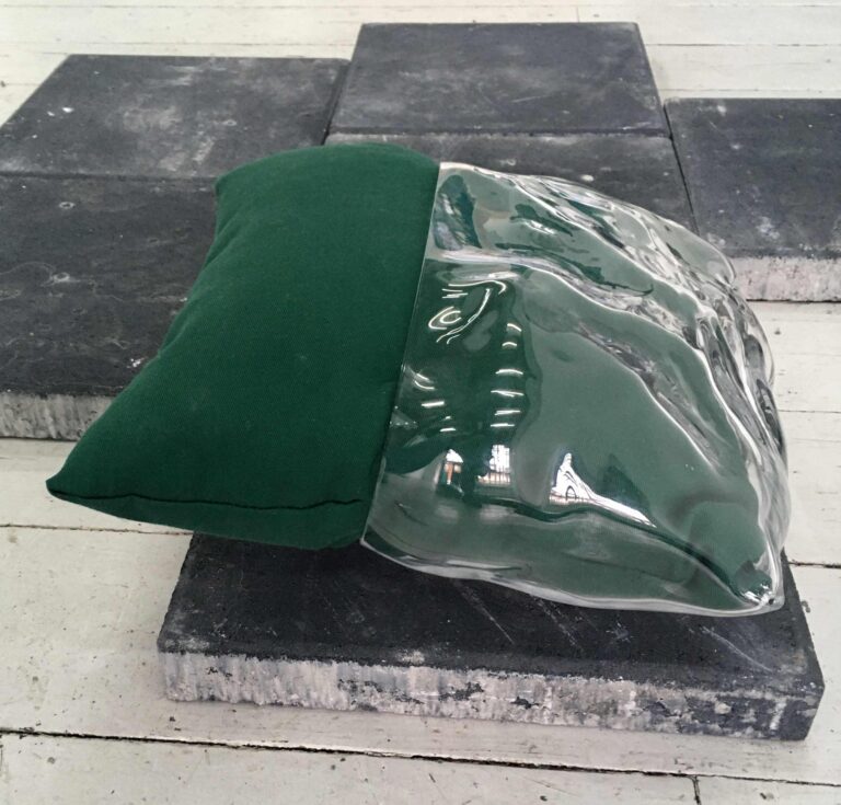 Glass Pillow 2 - Gabriela Kobus 