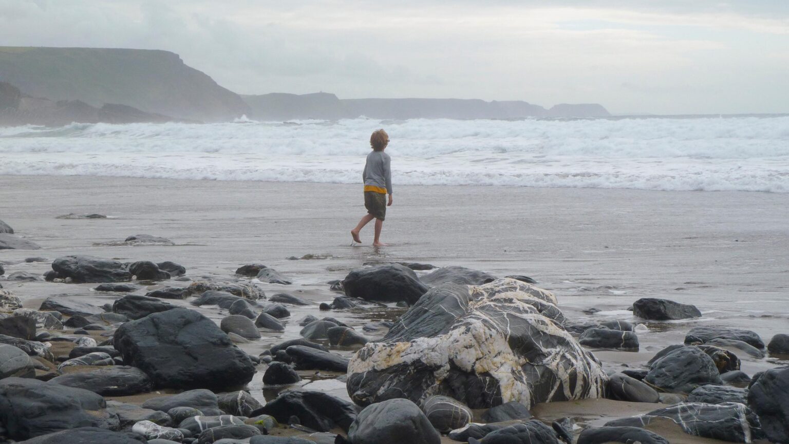 #1 from the series: FLOW - Clara S. Rueprich 