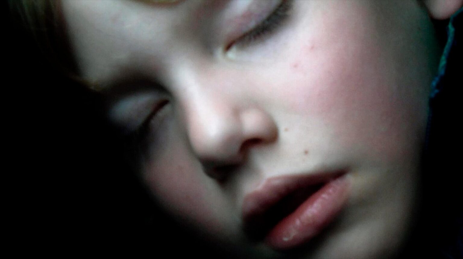 INTRO, HDV 16:9  / sound: stereo - Clara S. Rueprich 