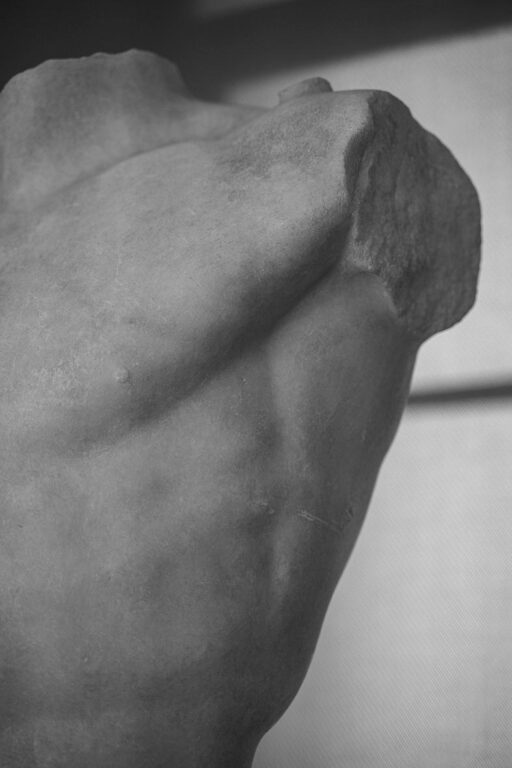 from the series: broken (Diadumenos I) - Katia Klose 