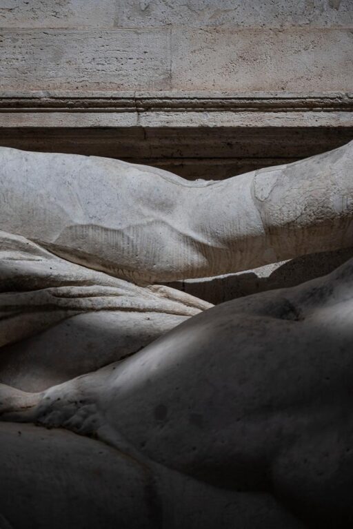 from the series: broken (Marforio) - Katia Klose 
