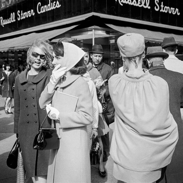 War & Peace in New York - Tod Papageorge 