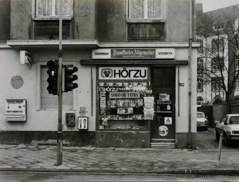 Trinkhalle, Düsseldorf-Flingern, Lindenstraße 136 - Tata Ronkholz 