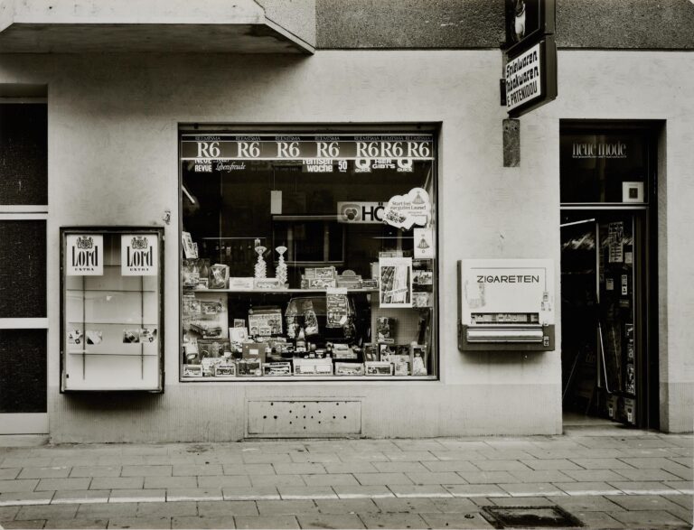 Trinkhalle, Köln, Neustadt-Nord, Krefelder Wall 28 - Tata Ronkholz 