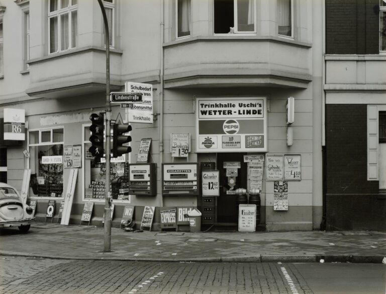 Trinkhalle Düsseldorf-Flingern, Lindenstrasse 107 - Tata Ronkholz 
