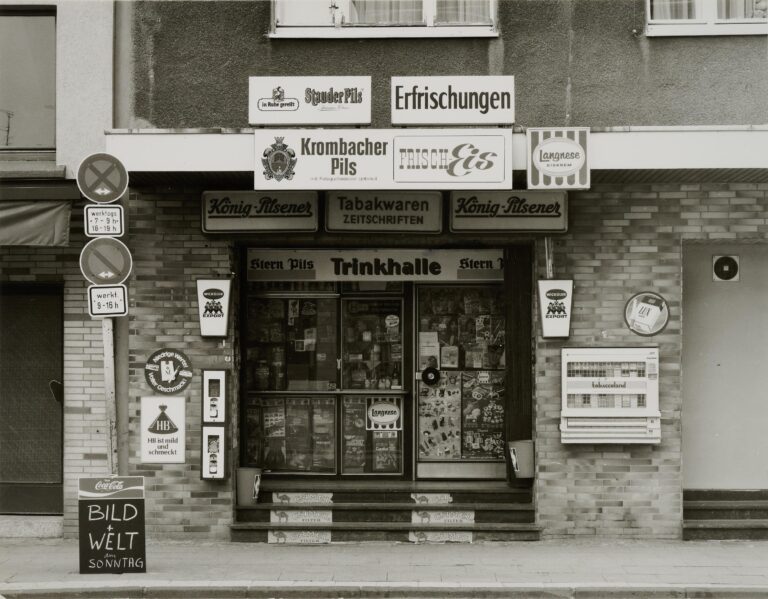 Trinkhalle, Essen-Rüttenscheid, Paulinenstrasse - Tata Ronkholz 