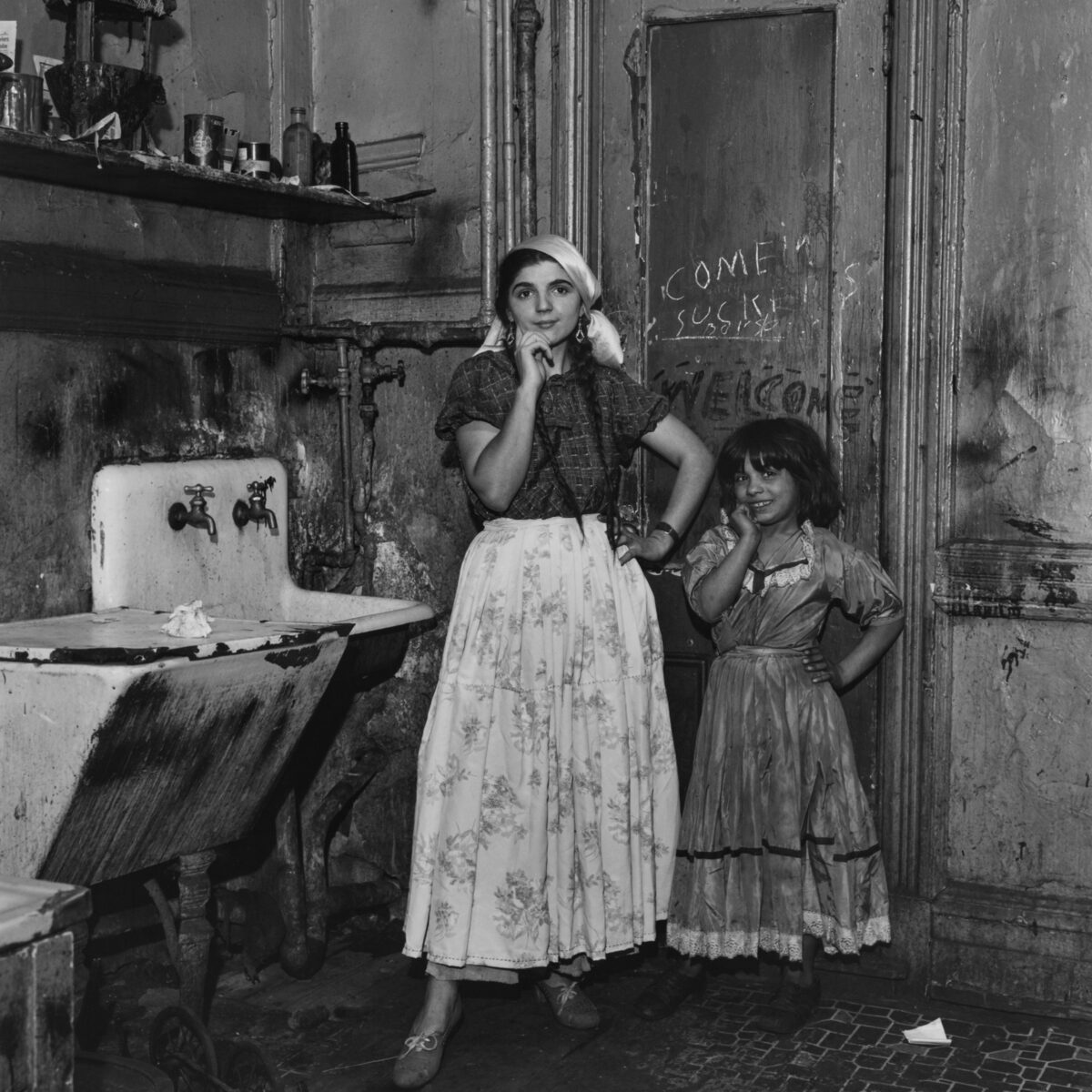 Helen Levitt in: Stay Awhile. Interiors In Art 