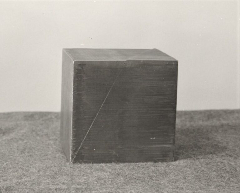 Schnitt durch Raumdiagonale VII / 1 - Alf Lechner 