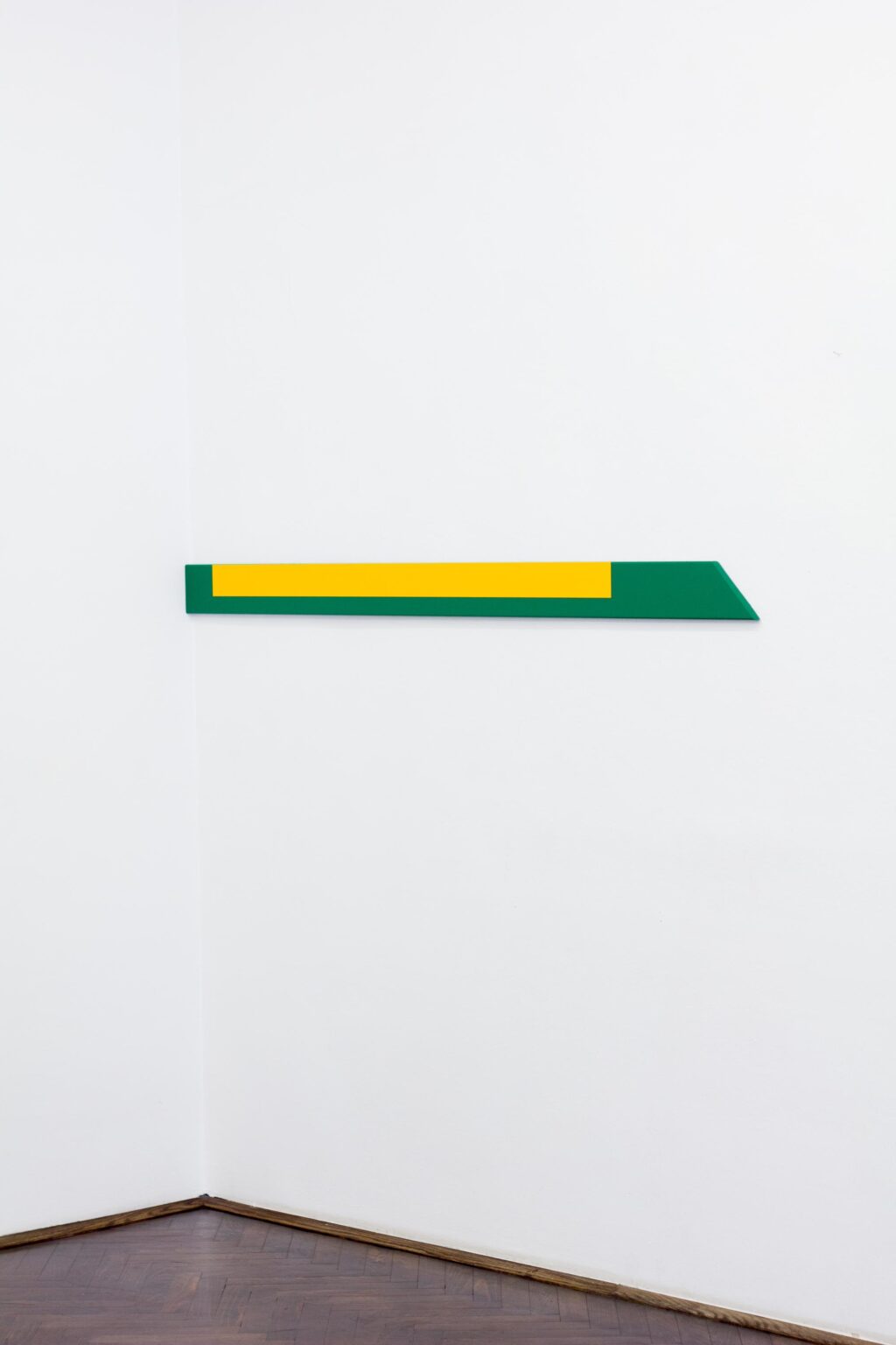 untitled (green/yellow bar) - CLEMENS HOLLERER 