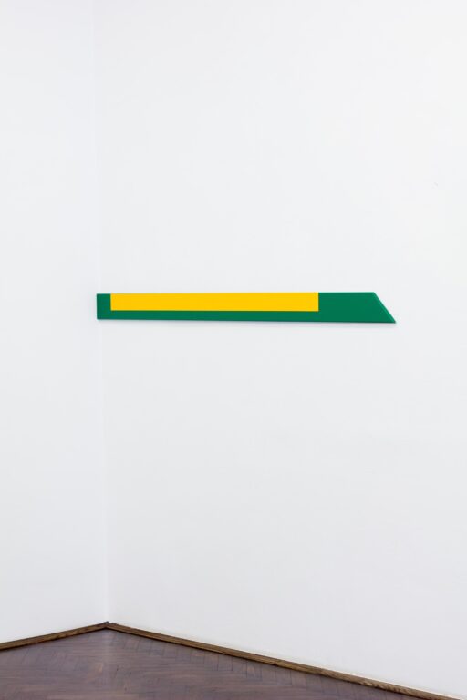 untitled (green/yellow bar) - CLEMENS HOLLERER 