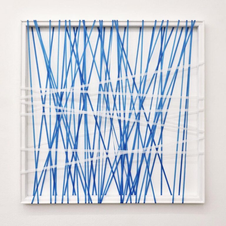 WO DIE SEKUNDEN INS BLAUE MEER FLIEGEN - ALFREDO BARSUGLIA, ANITA FUCHS, Editionsmappe, HANS STAUDACHER, HERMANN NITSCH, Hubert Scheibl, JEANNE SILVERTHORNE, Katharina Olschbauer, KLAUS D. ZIMMER, KLAUS WANKER, MARTIN KRENN, PETER MOOSGAARD, PETRA SCHWEIFER, RESANITA, STEFAN GLETTLER, VERONIKA HAUER, WENDELIN PRESSL, WOLFGANG BECKSTEINER, zweintopf Foto © Michael Pelitz
