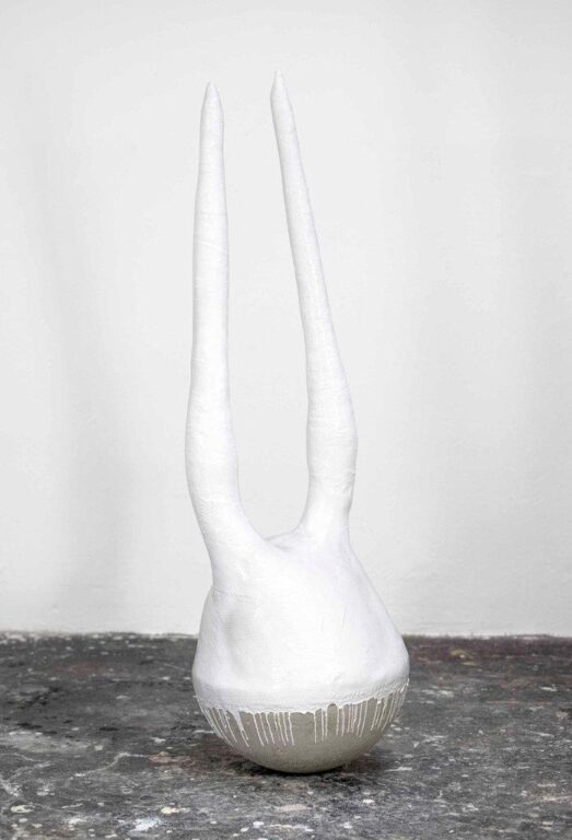 tuning fork dancer - STEFAN GLETTLER 