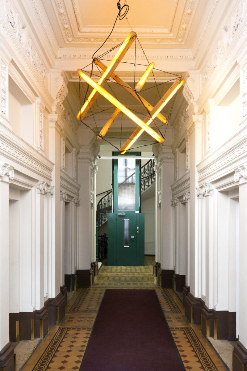 Tensegrity Light - PETER SANDBICHLER Photo © Galerie Elisabeth & Klaus Thoman / Marlene Mautner, Photo © Galerie Elisabeth & Klaus Thoman / Marlene Mautner