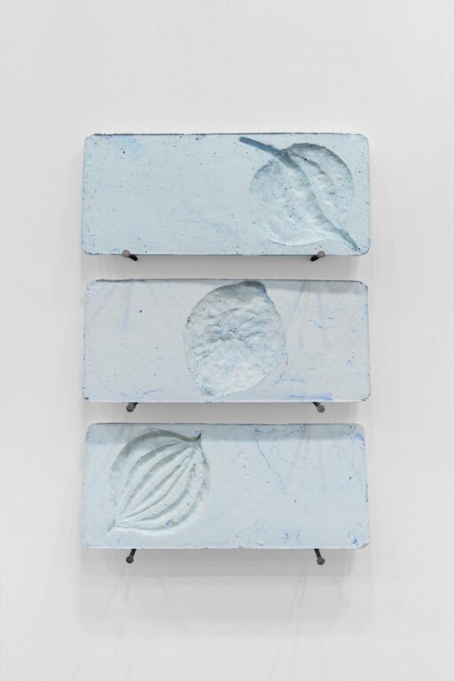 Untitled I-III (ordinair blau) - JULIA HAUGENEDER 
