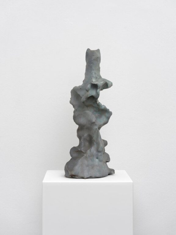 On the staff there is an eye as bright as the sun - MAI-THU PERRET 