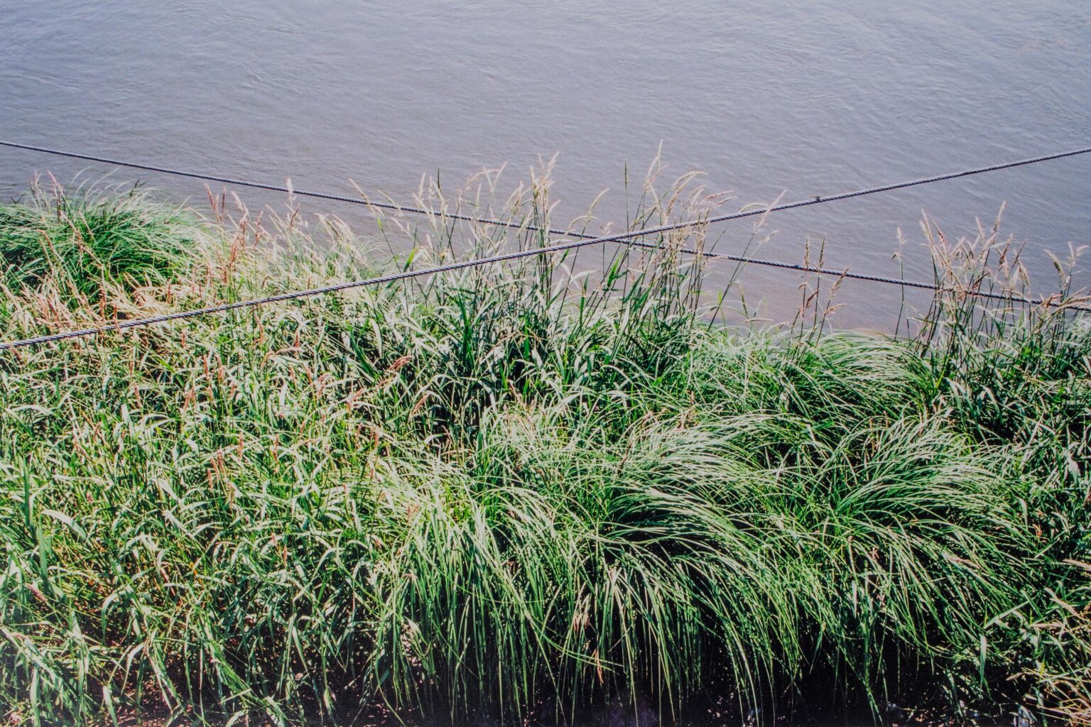 o. T., aus der Serie „Fest / Flüssig“ (Magdeburg, Dresden) - Ulrich Wüst 