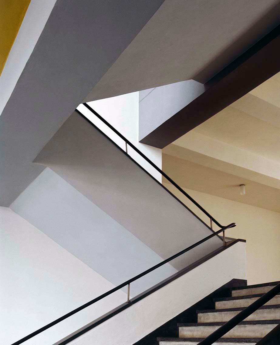 Treppe IV (a. d .S. &bdquo;Pair / Unpair&ldquo;, Bauhaus Building, Dessau) - Margret Hoppe 