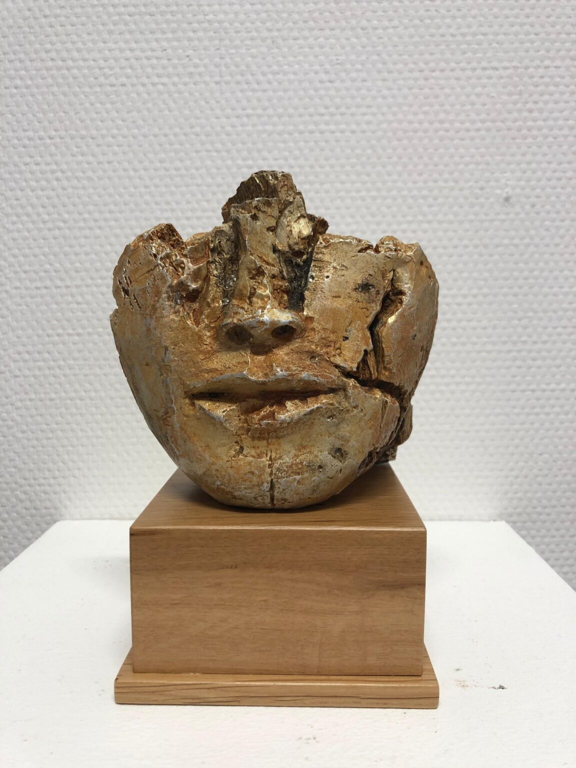 Kopf 349 mit Eichensockel - Dietrich Klinge 