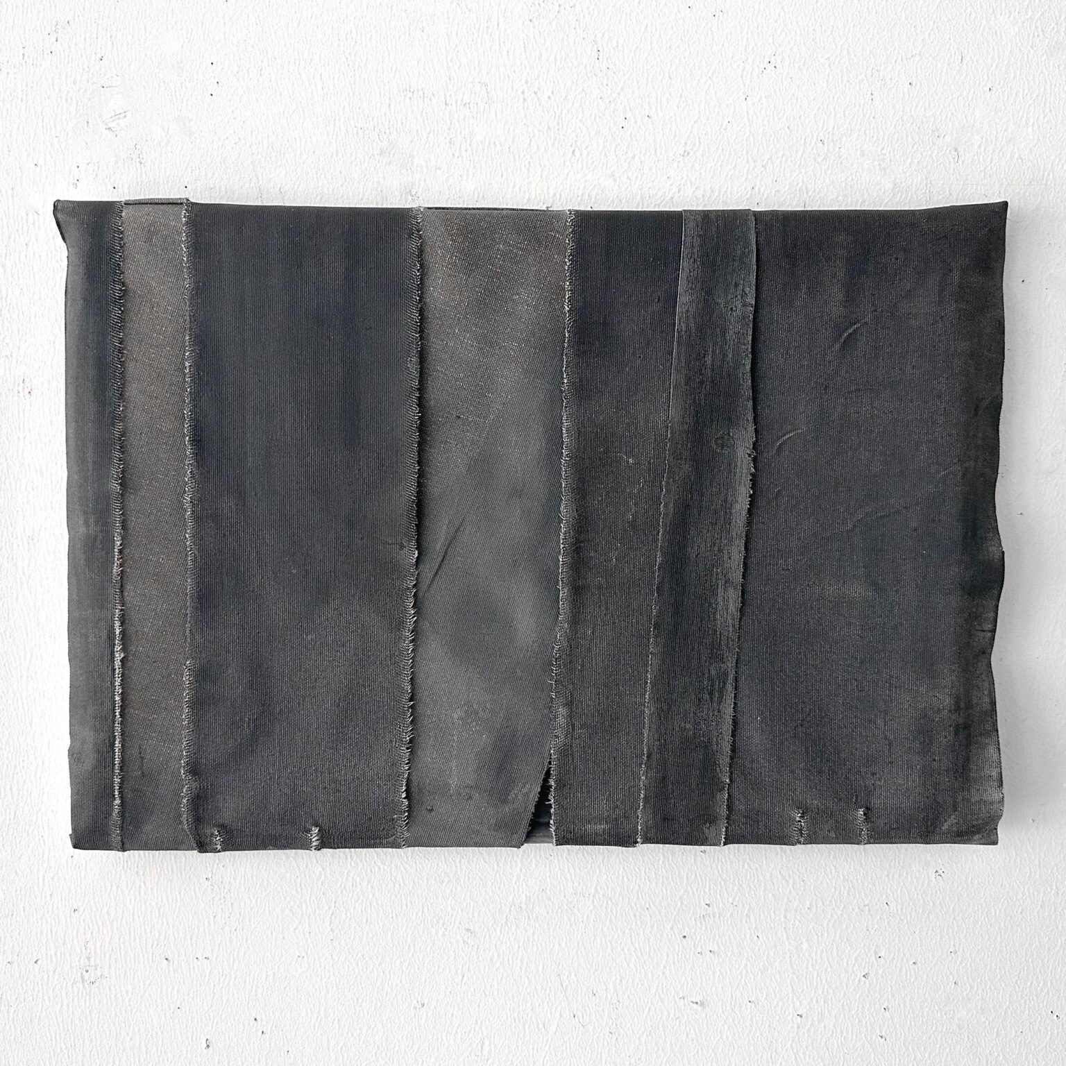 Greys II - Laurence Grave 
