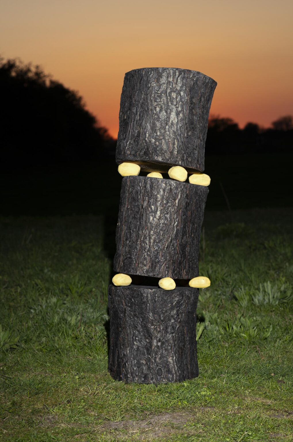 Knappe Angelegenheit, Magical Rage - Clara Bahlsen 