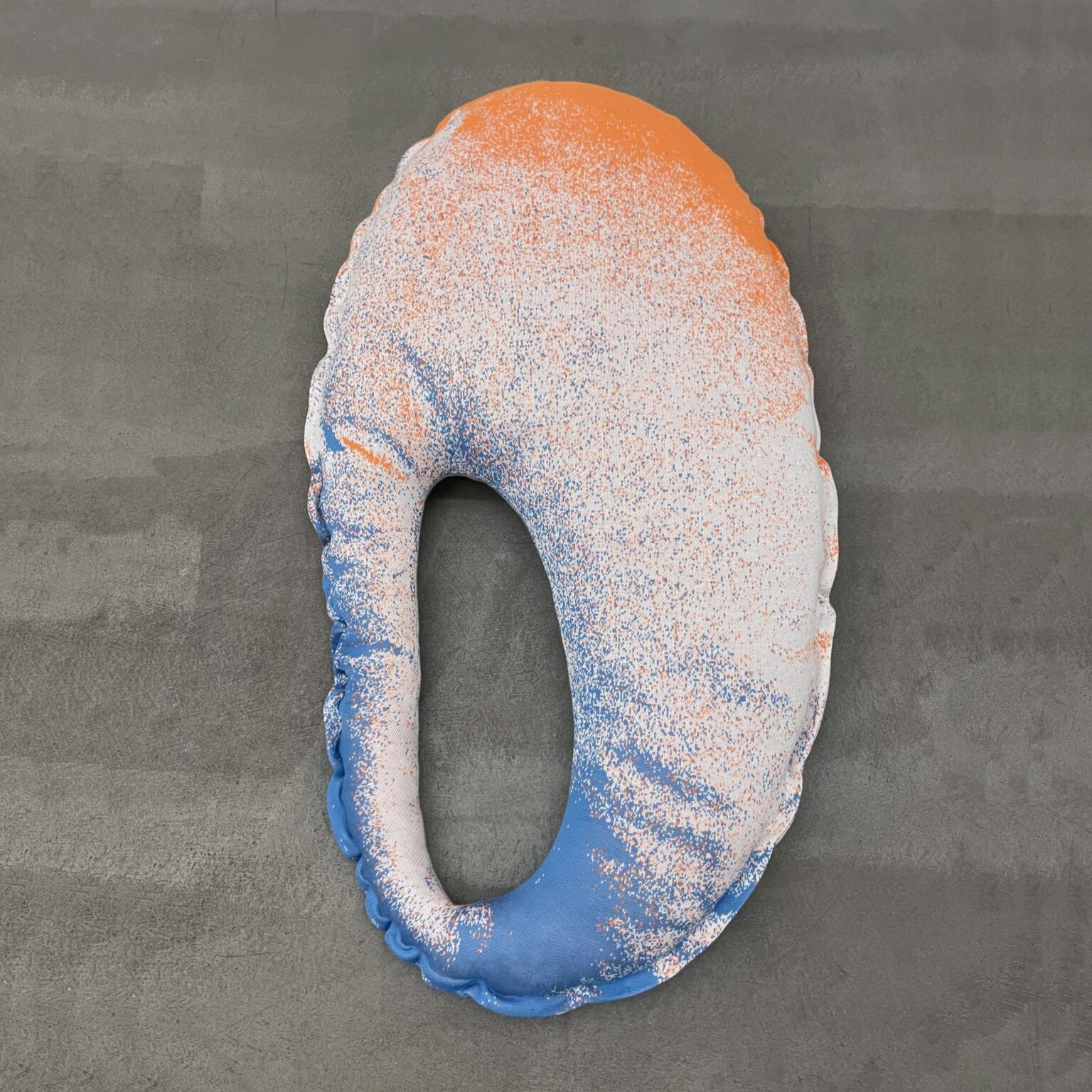 Pebbel 9 (cushion) - Franck Miltgen 