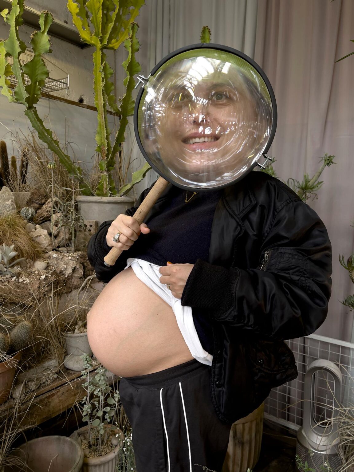 &ldquo;Dovile pregnant, London&rdquo; - Juergen Teller 