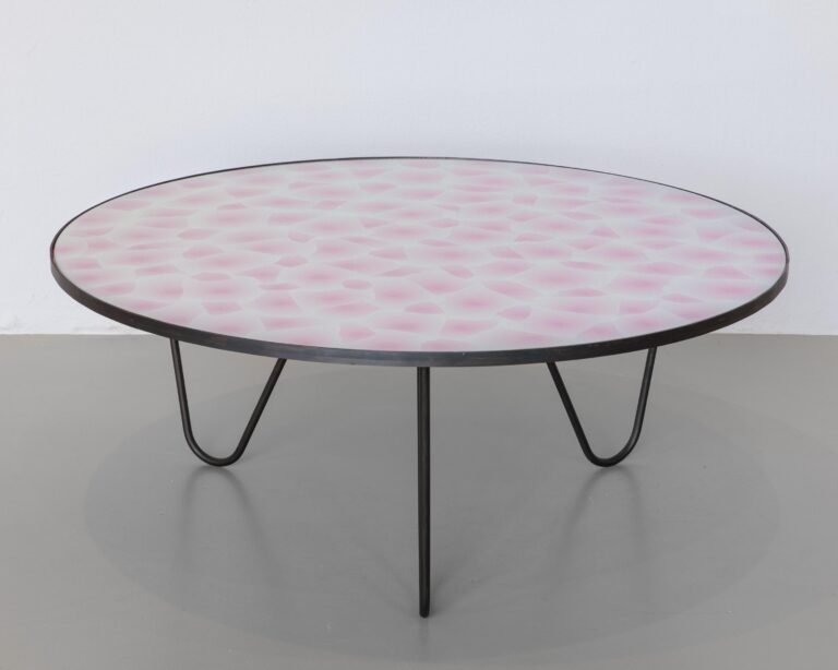 Napier Coffee Table by Kanta Kimura x Julia von Werz - Julia von Werz, Kanta Kimura 