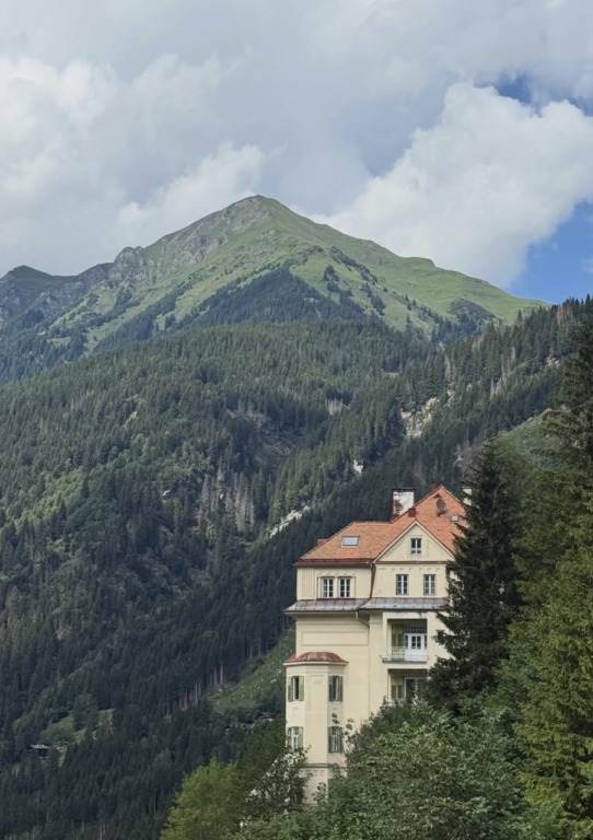CIRCLE CULTURE GALLERY AT sommer.frische.kunst. 2026 IN BAD GASTEIN - Jonathan Yeo, Kanta Kimura, Marco Reichert, Natalie Krim, Ricky Lee Gordon 
