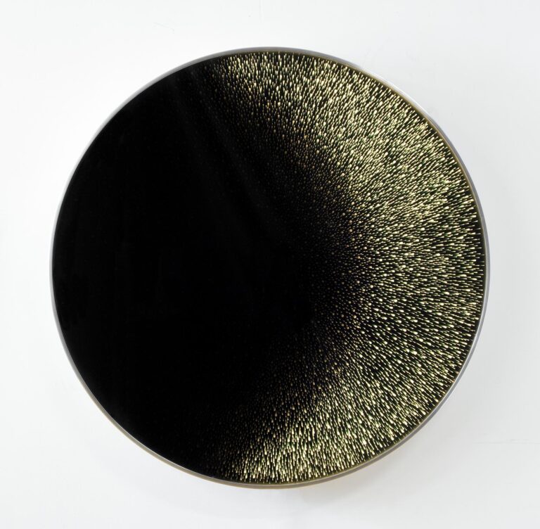 Grand Eclipse - Iván Navarro 