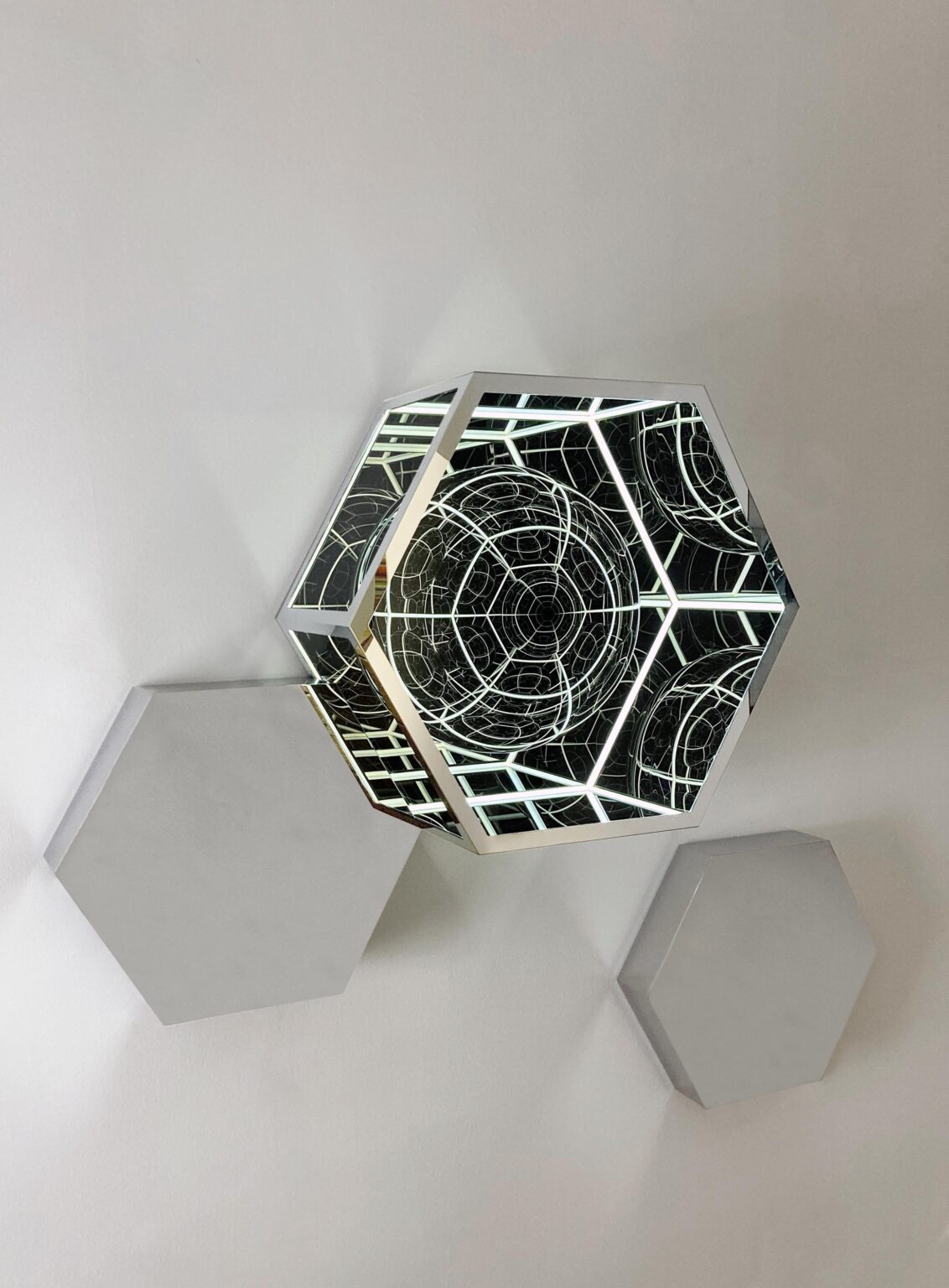 Distractions II - Hans Kotter 