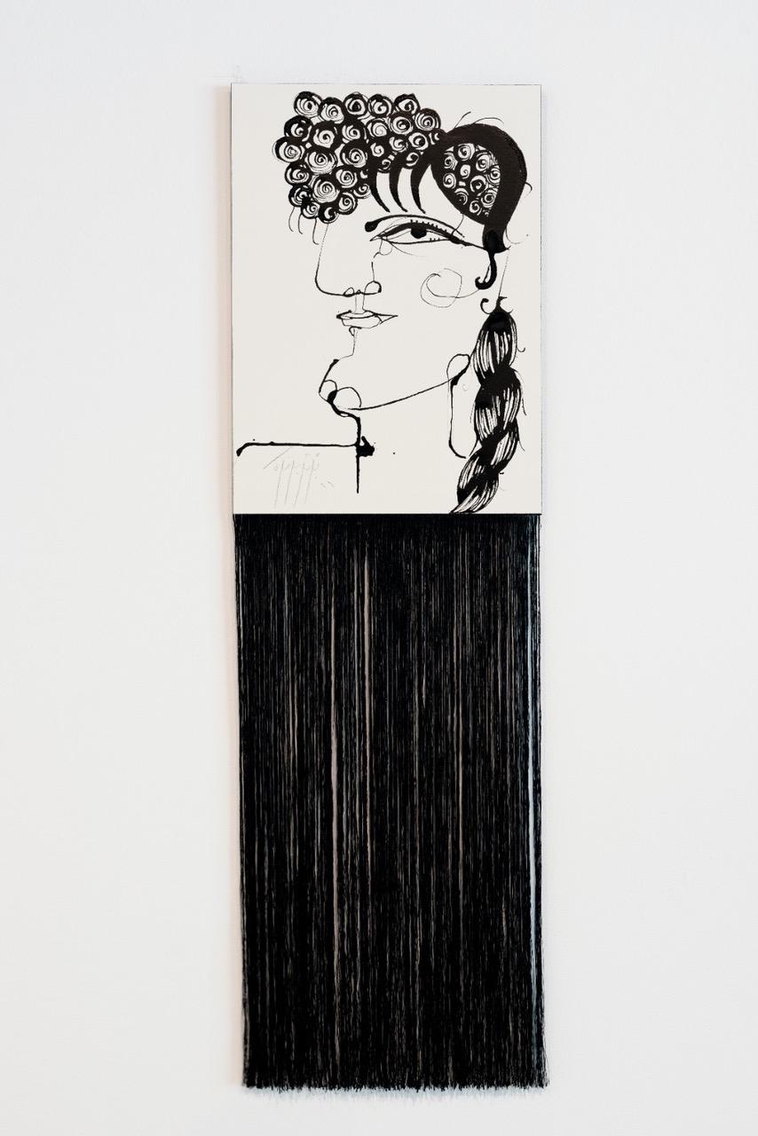 Untitled &ndash; Series Ga&rsquo;adah Titmashatt (قاعده تتمشط) &ndash; Brushing Her Hair - Bouthayna Al Muftah 