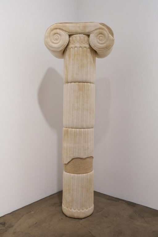 Ionic Column - Sergio Roger 