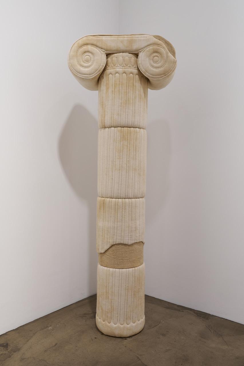 Ionic Column - Sergio Roger 
