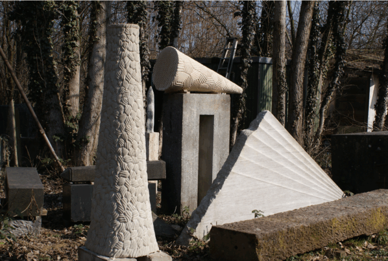 ALLERLEIRAU – Neue Arbeiten von Roland Hotz – Arbeiten von Melanie Rüegg-Leuthold - Roland Hotz 