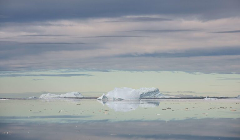 Iluliaq / Eisberg - Françoise Funk-Salamí 