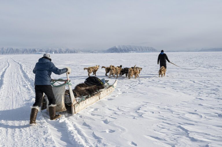 Ataata erninilu / Vater und Sohn - Françoise Funk-Salamí 