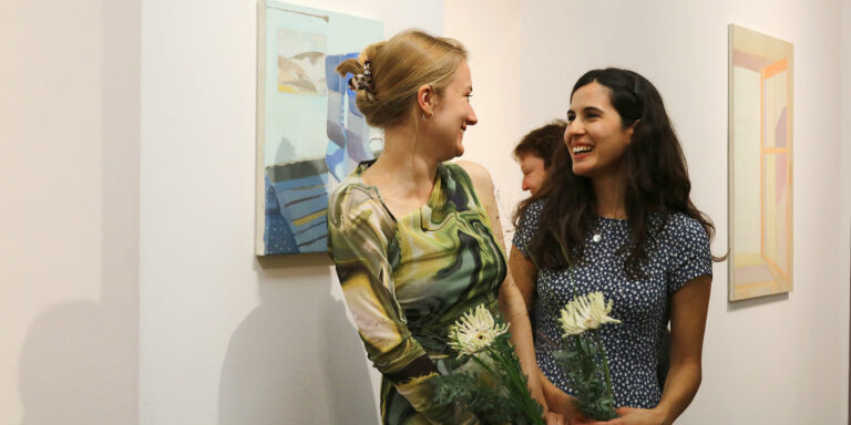 ELEONORA NANU und ELIZABETH CHARNOCK 