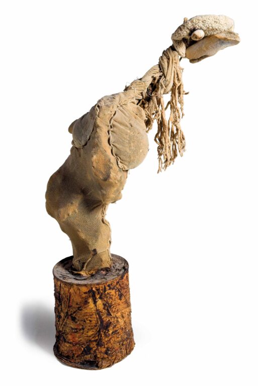 untitled (small figure arrangement made of waste material – bent man) - Michel Nedjar 