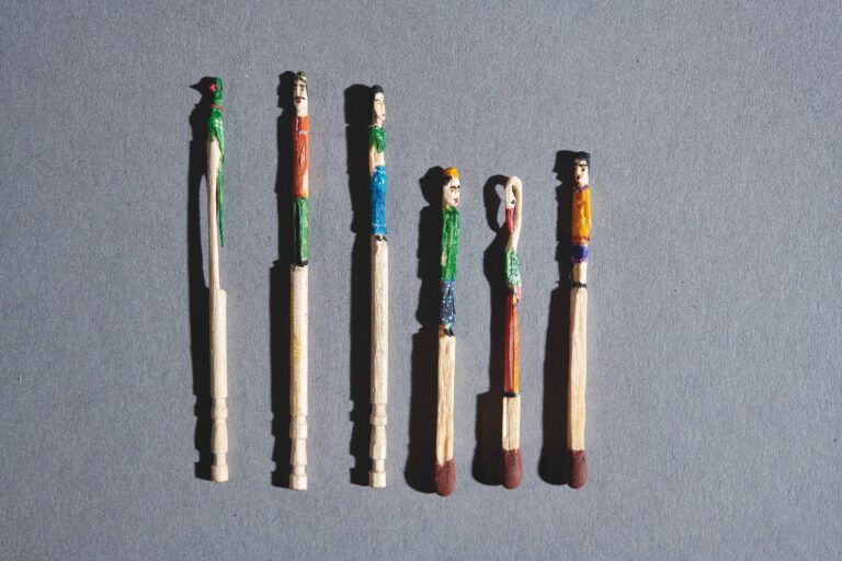 untitled (family made of 3 toothsticks and 3 matches) 