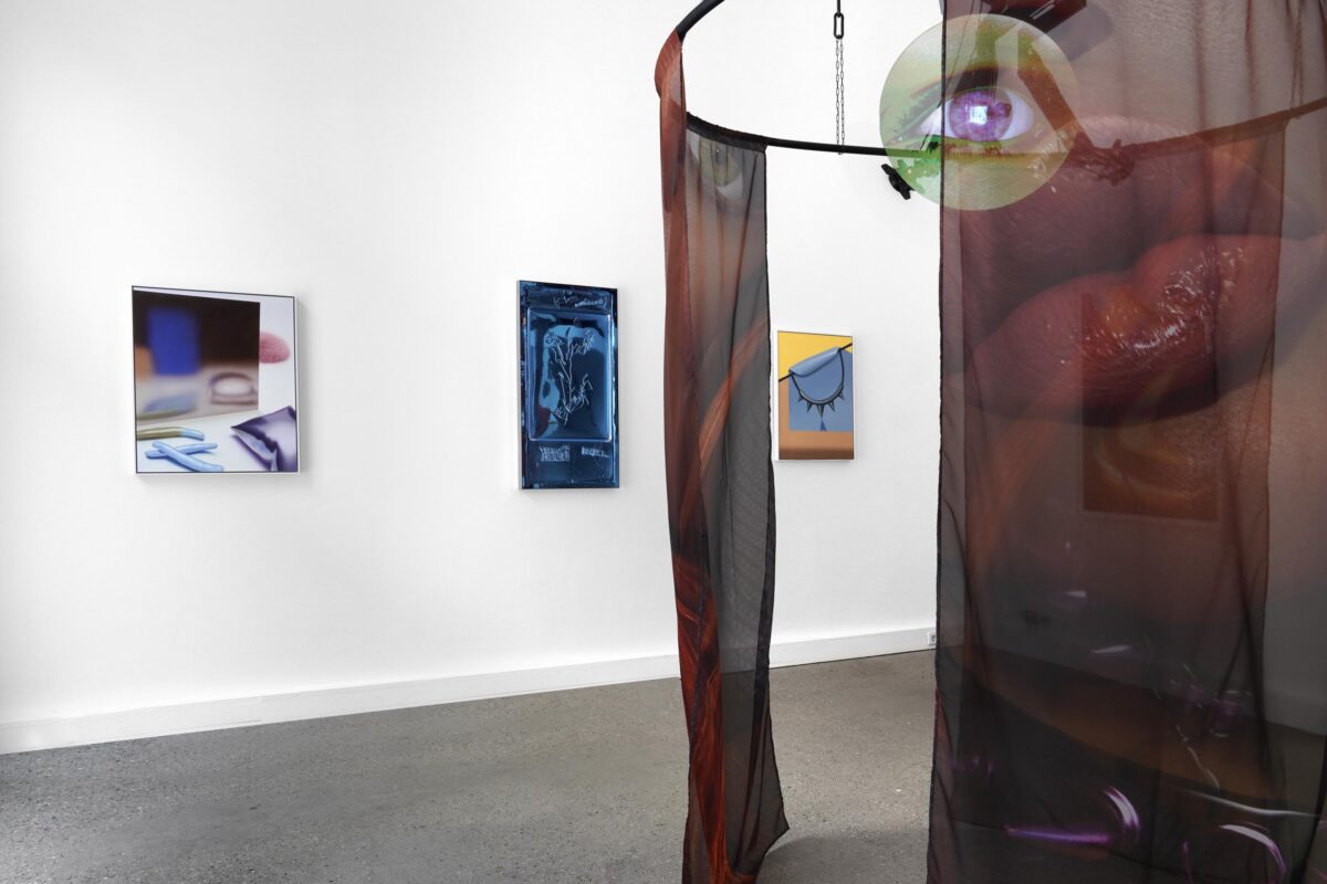 YOU & ME  / VOLUME 02 - ANAIS GOUPY, Anna Nero, Benedikt Leonhardt, CAROLEIN SMIT, Clare Goodwin, CORNELIA BALTES, DANJA AKULIN, Dennis Rudolph, Dominik Halmer, FID. FISCHER, GL Brierley, HAIM LEVAC, Isabelle Borges, JAN BROKOF, JESSICA BUHLMANN, Jinhee Kim, KATHARINA RENNEISEN, Klaus-Martin Treder, Kyuhyun KIM, LASSE MUELLER, MARIE BIRKEDAL, Marlen Letetzki, Marta Djourina, MATTHIAS BITZER, Nicola Staeglich, Paul Pretzer, Philip Loersch, RITA KOSZORUS, Ruth Campau, SANGUN HO, SEONGWON PARK, SIMON SCHUBERT, Sol Namgung, SOPHIE DUNKELBERG, Thorsten Brinkmann, TOM FECHT, YESUL LEE 