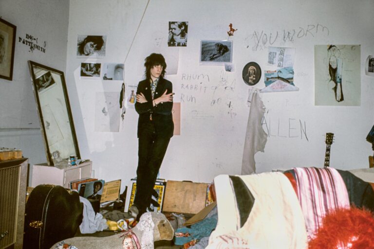 Patti in front of her wall - Albert Scopin 