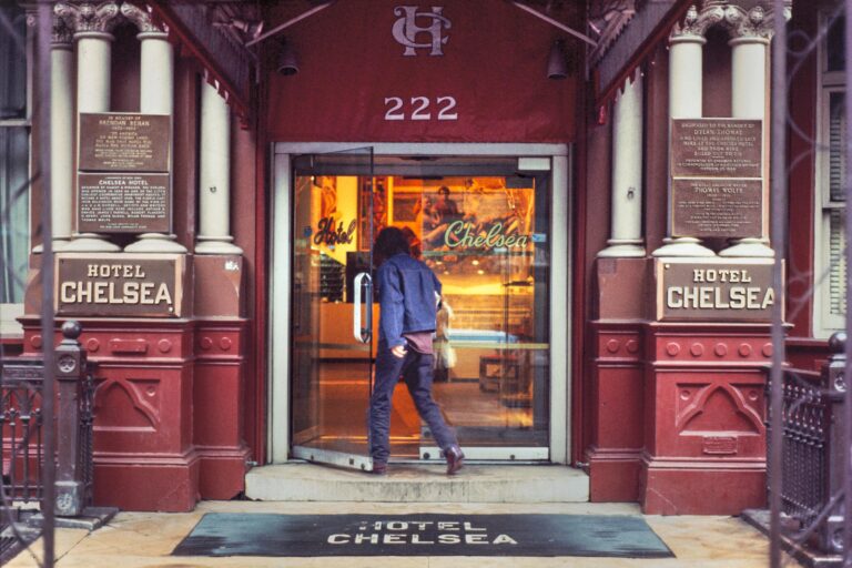 SCOPIN  |  CHELSEA HOTEL - Albert Scopin 